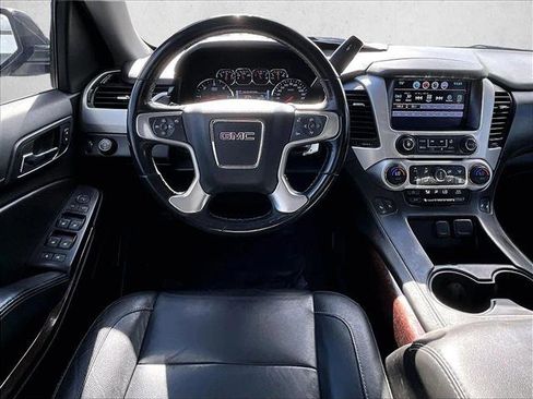 Used 2019 GMC Yukon XL SLT image 7