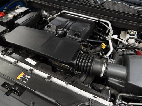 Used 2023 Chevrolet Colorado Trail Boss w/ Technology Package image 51