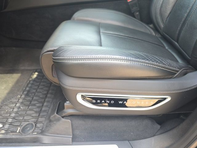 Used 2025 Jeep Grand Wagoneer 4WD image 23