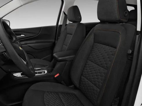 Used 2018 Chevrolet Equinox LT FWD image 5