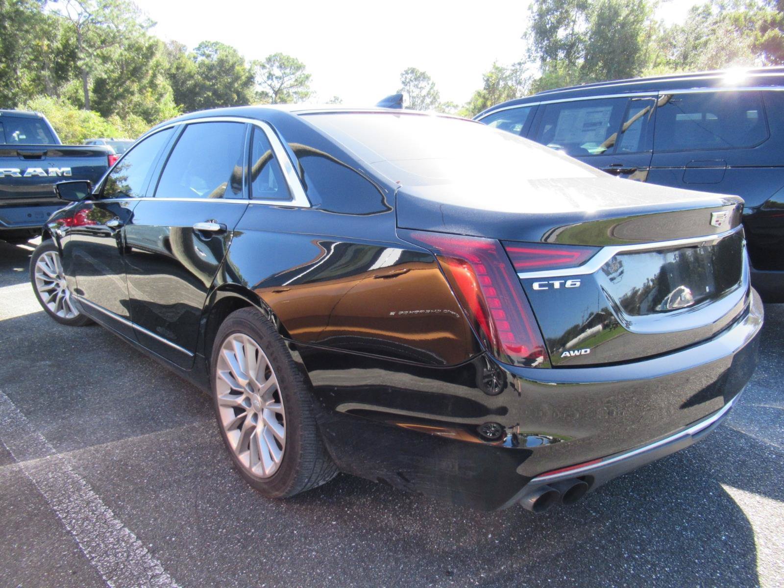 Used 2020 Cadillac CT6 Luxury AWD/4WD image 3