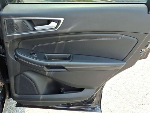 Used 2024 Ford Edge Titanium AWD/4WD image 19