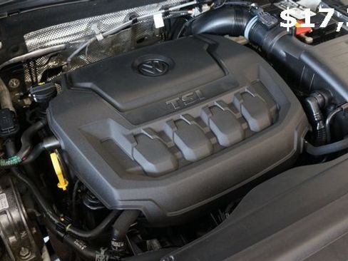 Certified 2021 Volkswagen Tiguan SE image 66