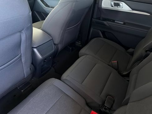 New 2026 Ford Explorer Active RWD image 13
