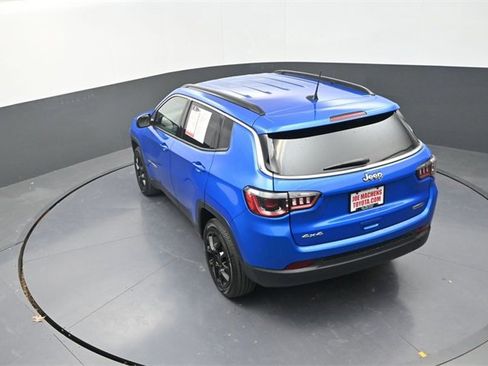 Used 2022 Jeep Compass Latitude image 23