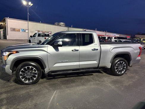 Used 2023 Toyota Tundra Limited image 3
