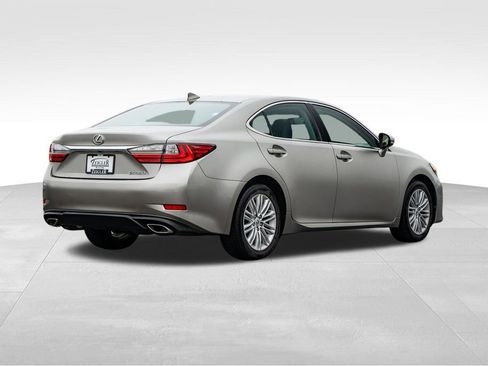 Used 2016 Lexus ES 350 w/ Accessory Package 2 image 7