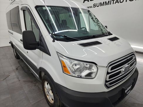 Used 2019 Ford Transit 350 XLT image 2