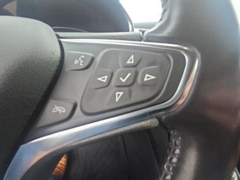 Used 2021 Chevrolet Equinox LT AWD/4WD image 19