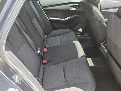 Used 2025 Honda Accord SE image 15