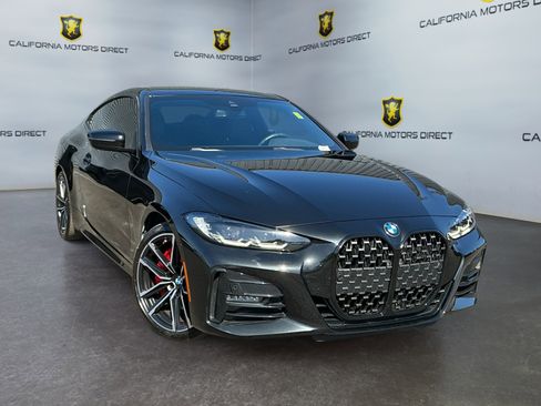 Used 2023 BMW 430i Coupe w/ M Sport Package RWD image 3