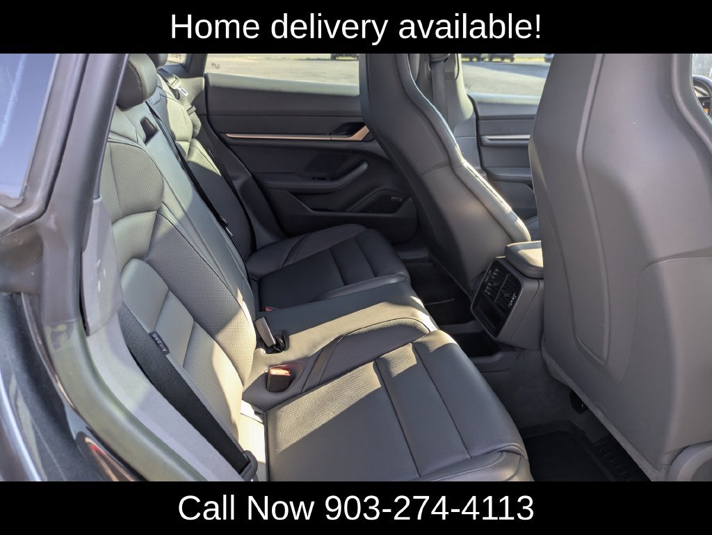 Used 2022 Porsche Taycan 4S AWD/4WD image 30