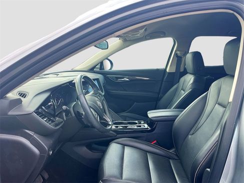 Used 2023 Buick Envision Essence image 9