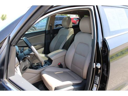 Used 2021 Hyundai Tucson Ultimate w/ Cargo Package image 11