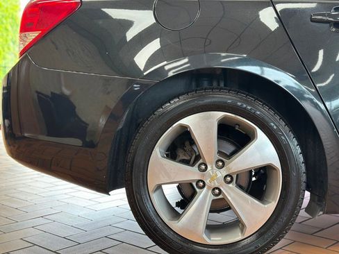 Used 2011 Chevrolet Cruze LT image 7