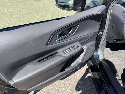 Used 2024 Toyota Prius Prime FWD image 19