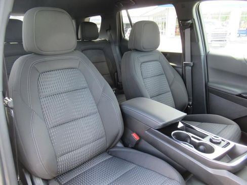 New 2026 Chevrolet Equinox LT image 8