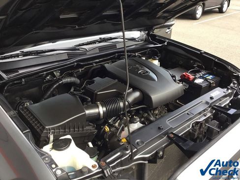 Used 2016 Toyota Tacoma TRD Sport w/ Premium & Technology Package image 51