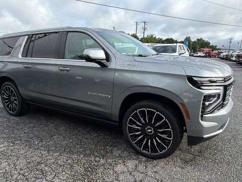 New 2026 Chevrolet Suburban High Country AWD/4WD image 7