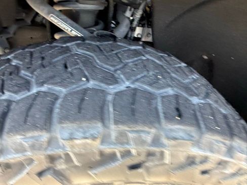 Used 2021 GMC Sierra 1500 AT4 w/ AT4 Value Package image 25