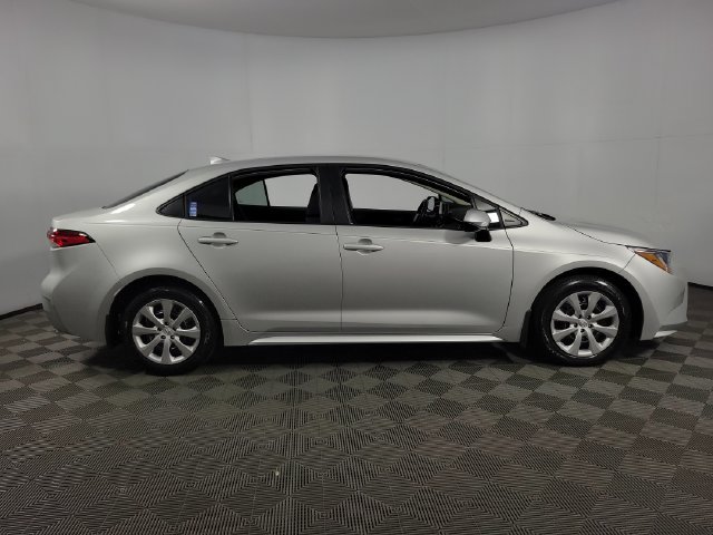 Used 2026 Toyota Corolla LE FWD image 10