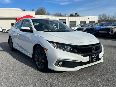 Used 2019 Honda Civic EX image 8