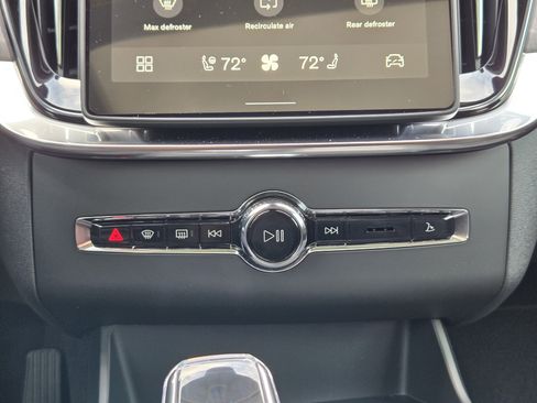 New 2026 Volvo XC90 B6 Ultra w/ Protection Package Premier image 23