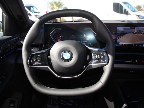 Used 2025 BMW 530i image 15