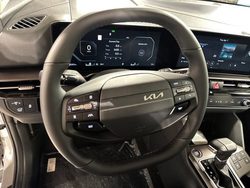 New 2026 Kia Sportage SX AWD/4WD image 15