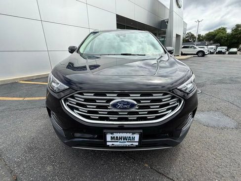 Used 2021 Ford Edge Titanium image 11
