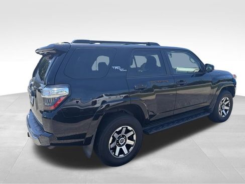Used 2019 Toyota 4Runner TRD Off-Road w/ Wilderness Package AWD/4WD image 4