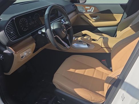 Certified 2026 Mercedes-Benz GLE 350 4MATIC image 9