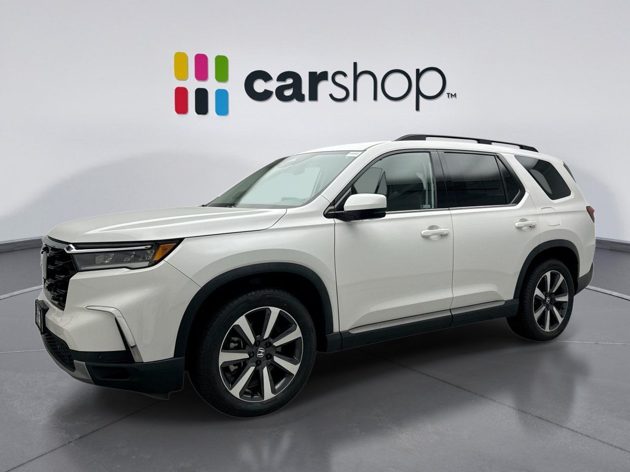 Used 2023 Honda Pilot Touring image 1
