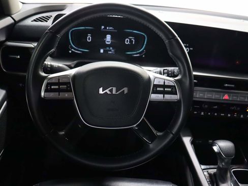 Used 2024 Kia Telluride LX image 9