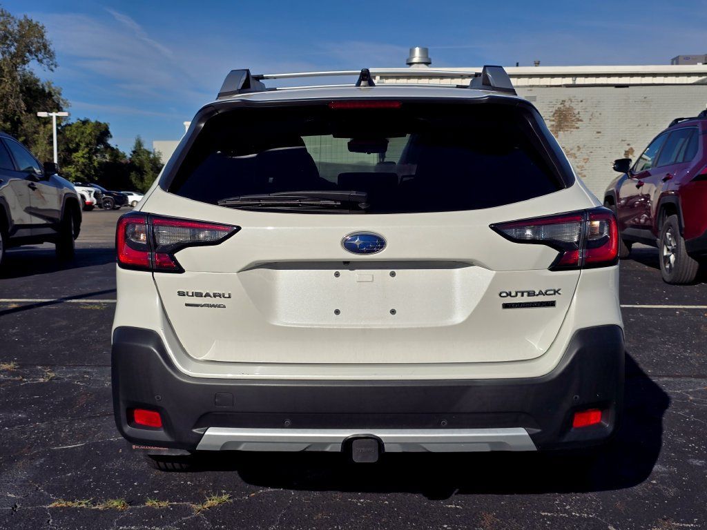 Used 2023 Subaru Outback Touring XT AWD/4WD image 6
