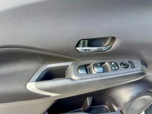 Used 2023 Nissan Kicks SV FWD image 12