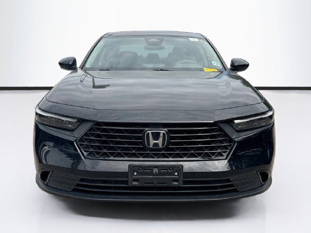 Used 2023 Honda Accord EX image 2