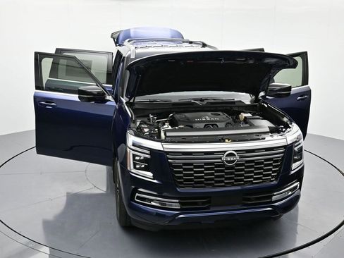 New 2025 Nissan Armada SL w/ Captain's Chari Seat Package image 46