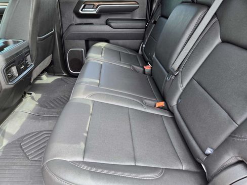 Certified 2026 Chevrolet Silverado 1500 RST AWD/4WD image 28