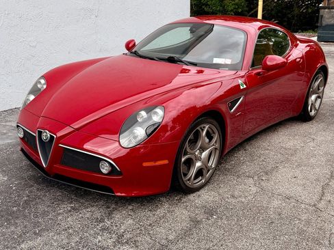 Used 2008 Alfa Romeo 8C Competizione RWD image 3