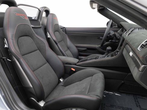 Used 2024 Porsche 718 Boxster Spyder RS RWD image 4