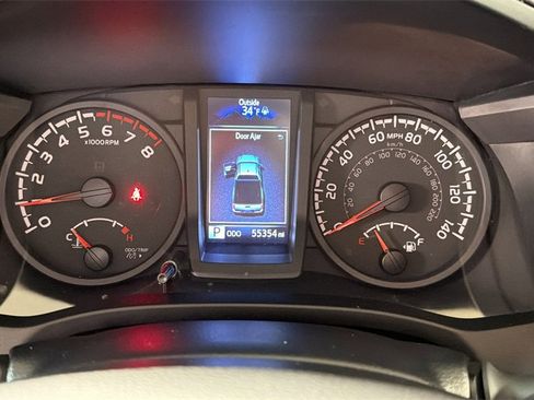 Used 2022 Toyota Tacoma SR image 28