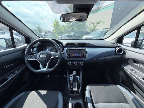 Used 2025 Nissan Versa SV FWD image 31