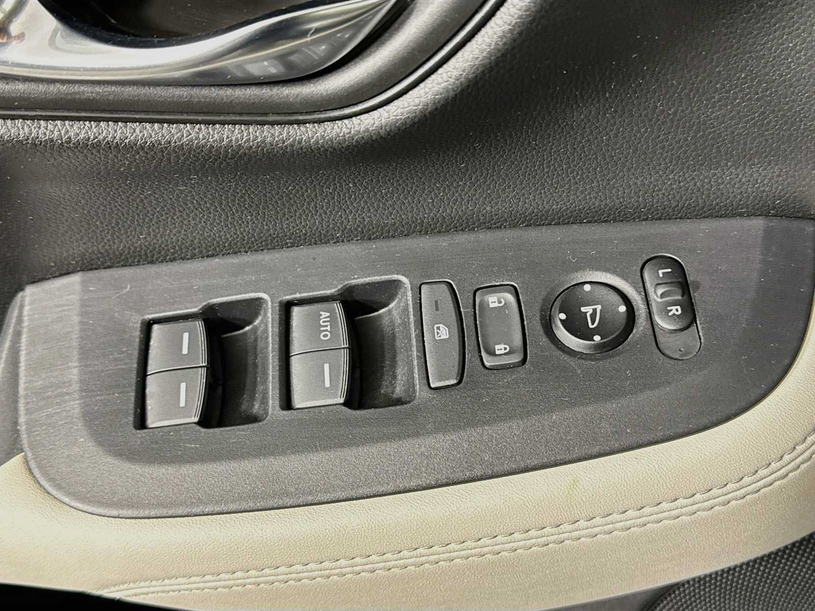 Used 2024 Honda HR-V LX image 24