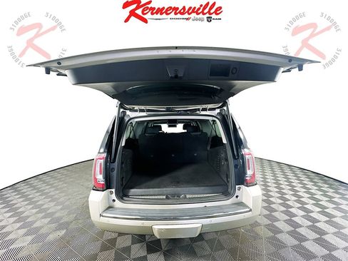 Used 2017 GMC Yukon XL Denali w/ Open Road Package image 29