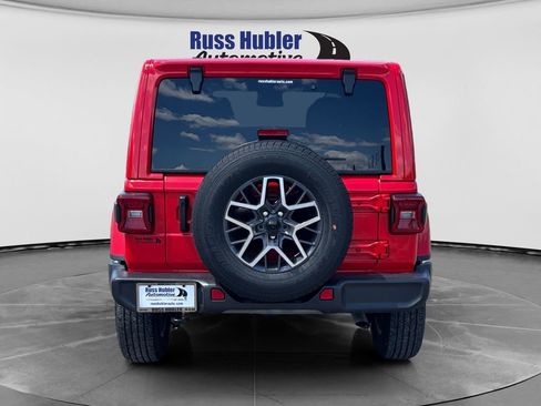 Used 2024 Jeep Wrangler Unlimited Sahara AWD/4WD image 4