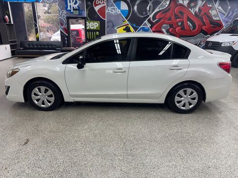 Used 2015 Subaru Impreza 2.0i image 2
