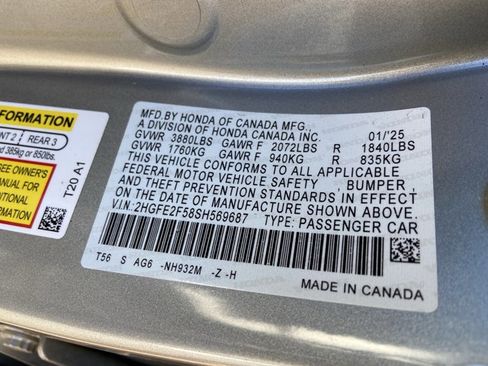 Used 2025 Honda Civic Sport image 32