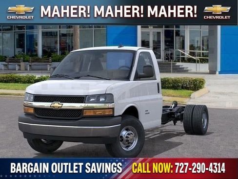 New 2025 Chevrolet Express 3500 w/ Power Convenience Package RWD image 30