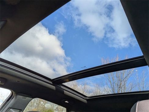 Certified 2023 Cadillac XT5 Premium Luxury image 20